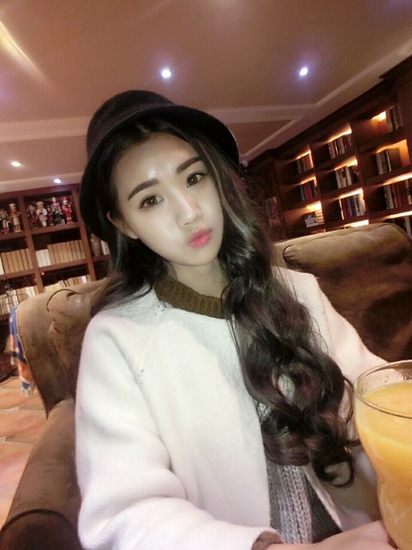 气质小妹的第三张照片--闽清相亲服务中心