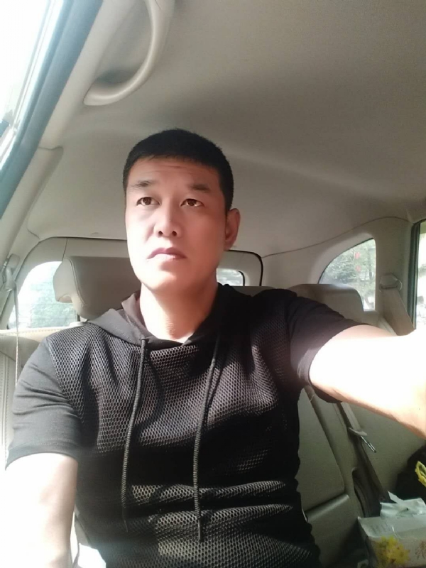 深爱的疯子的第一张照片--闽清相亲服务中心