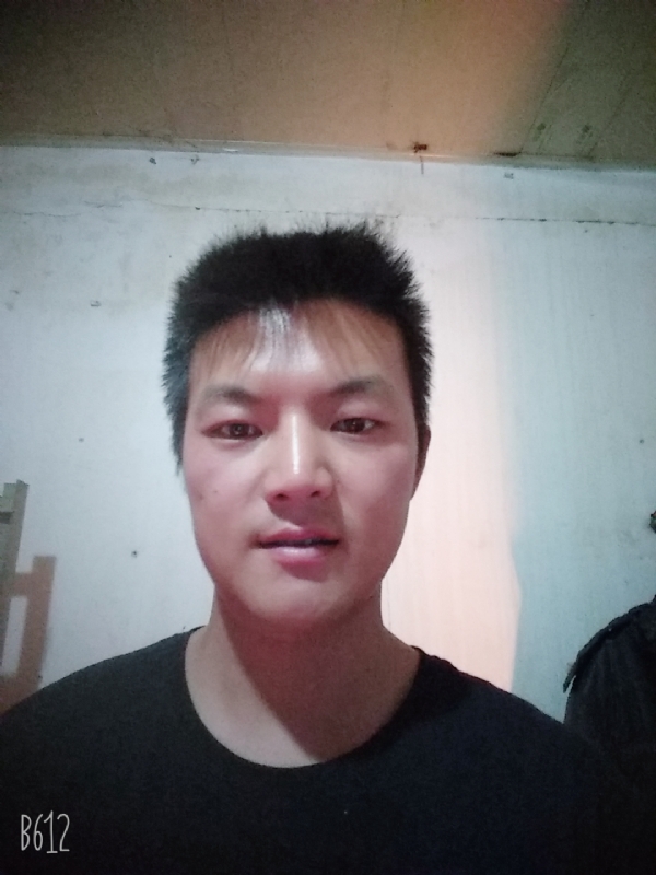 风轻云淡的第一张照片--闽清相亲服务中心