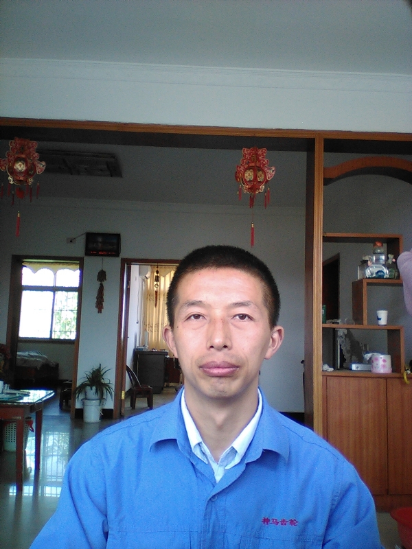 红玫瑰的第一张照片--闽清相亲服务中心