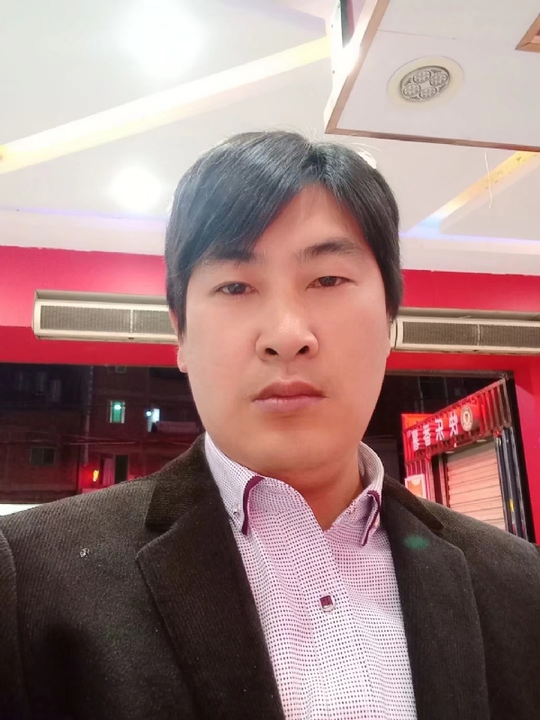 奔跑的第二张照片--闽清相亲服务中心