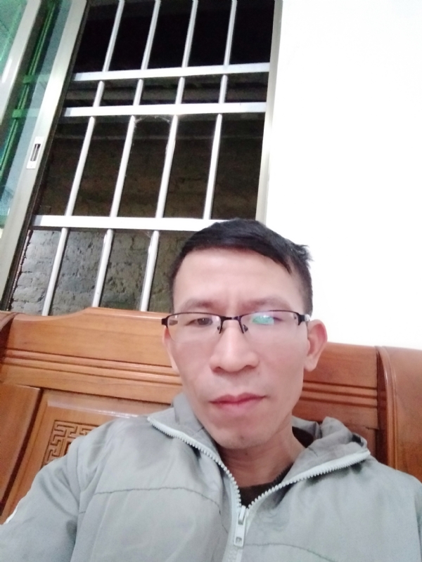 奋斗的第一张照片--闽清相亲服务中心
