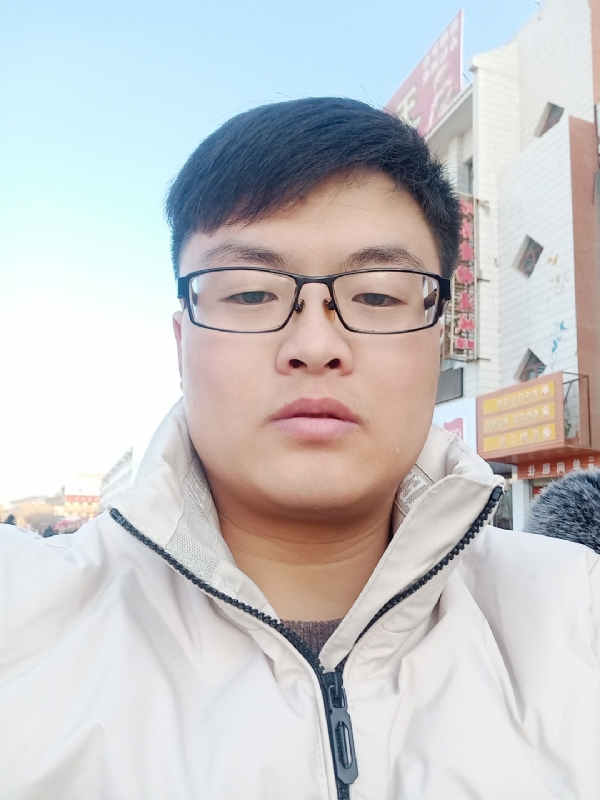 执子之手与子偕老的第一张照片--闽清相亲服务中心