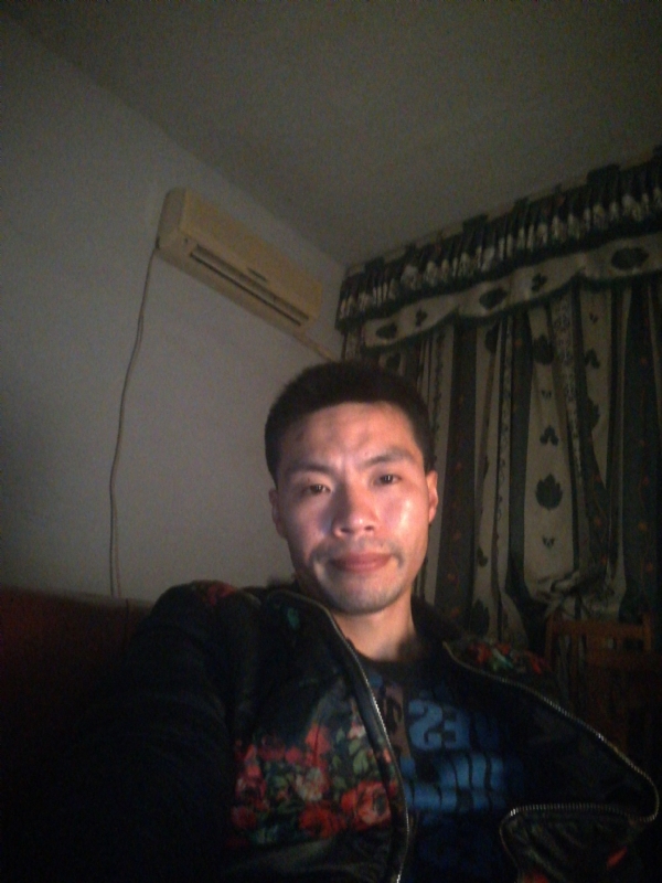 性情男儿的第一张照片--闽清相亲服务中心