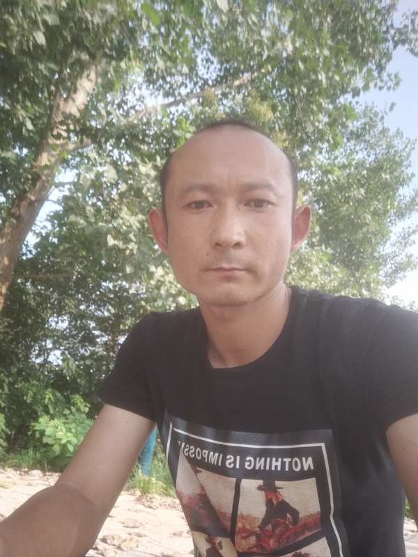 80大叔的第二张照片--闽清相亲服务中心