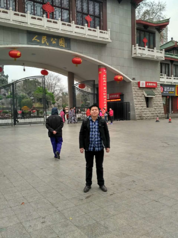 在奋斗的第一张照片--闽清相亲服务中心