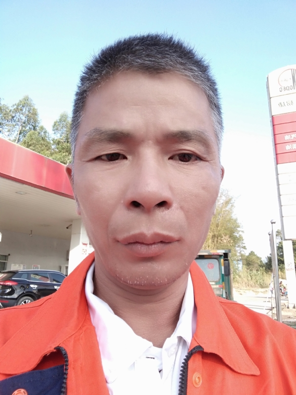 静候缘分的第一张照片--闽清相亲服务中心