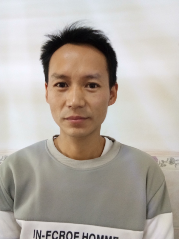 单亲爸爸的第一张照片--闽清相亲服务中心