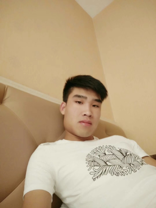 谁不曾孤单上路的第一张照片--闽清相亲服务中心