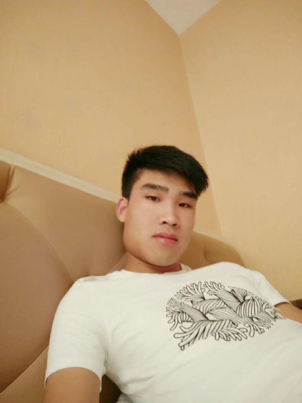 谁不曾孤单上路的第二张照片--闽清相亲服务中心