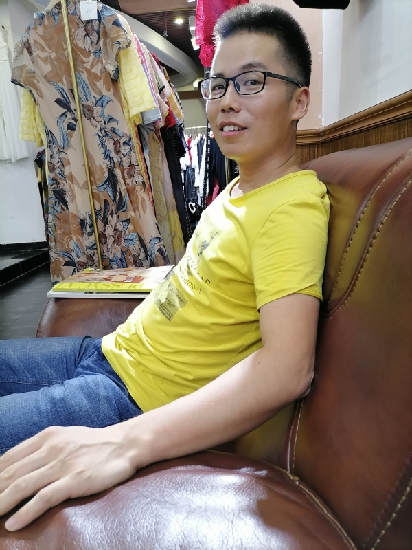 汪顺鹏的第一张照片--闽清相亲服务中心