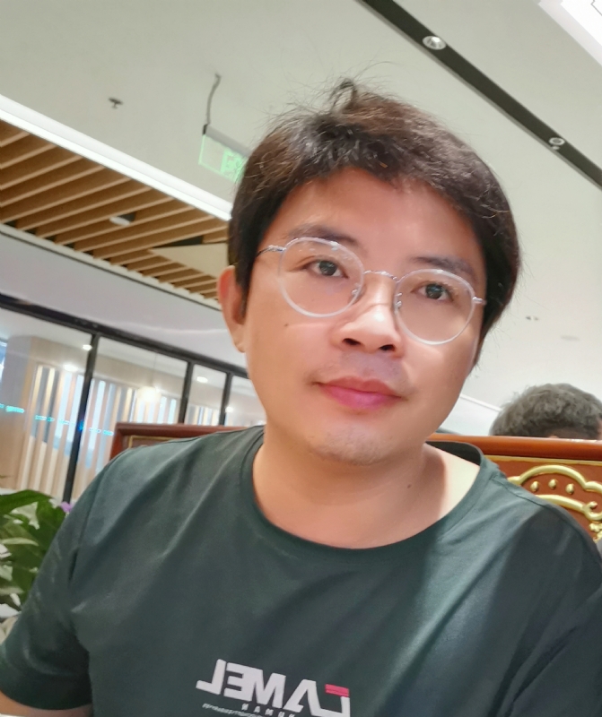 陆迅的第三张照片--闽清相亲服务中心