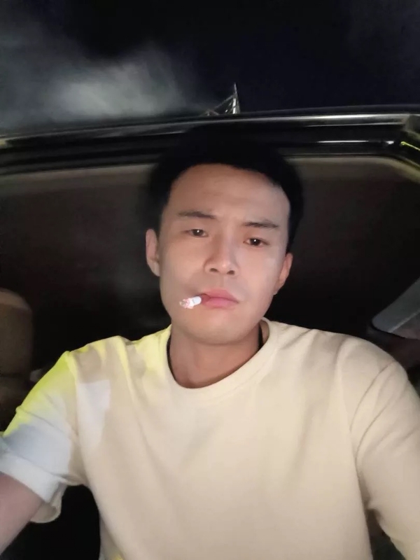 爱睡觉的土拨鼠的第一张照片--闽清相亲服务中心