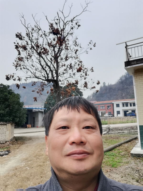 苏众青春冲浪的第一张照片--闽清相亲服务中心