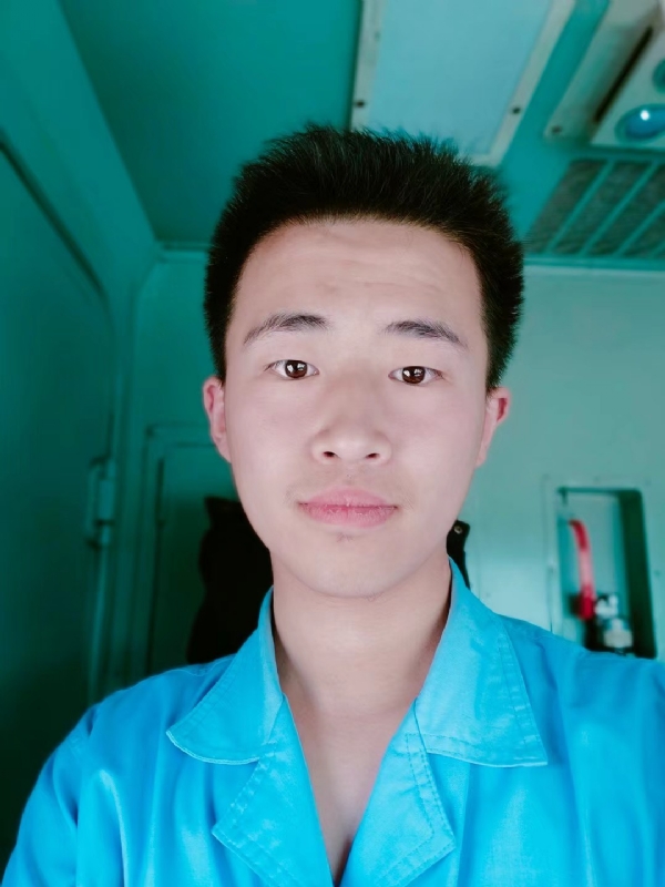 生而为人的第四张照片--闽清相亲服务中心