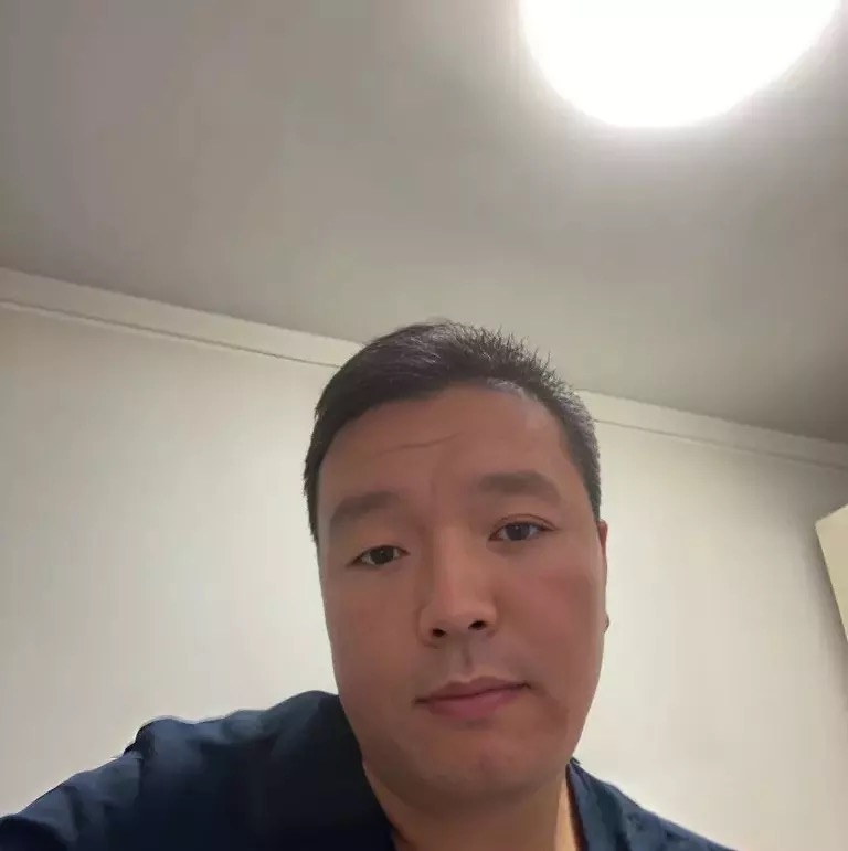 穿唐装的松鼠的第一张照片--闽清相亲服务中心