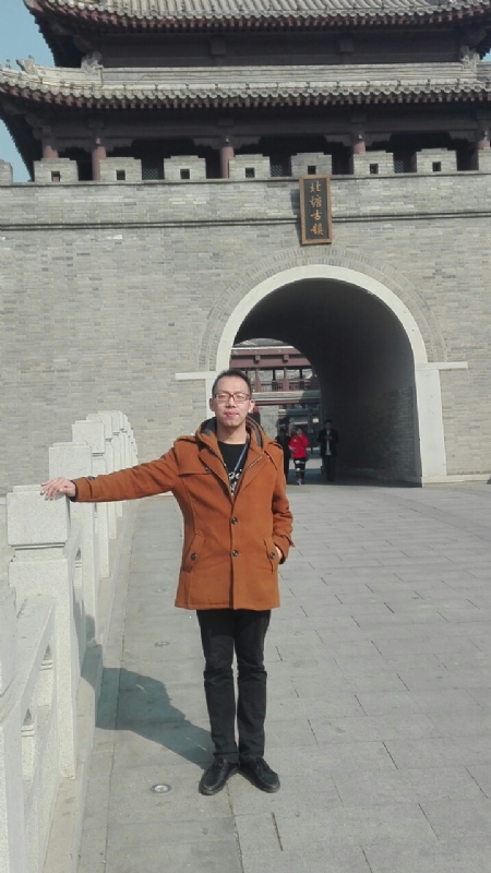 伟岸如山的第一张照片--闽清相亲服务中心
