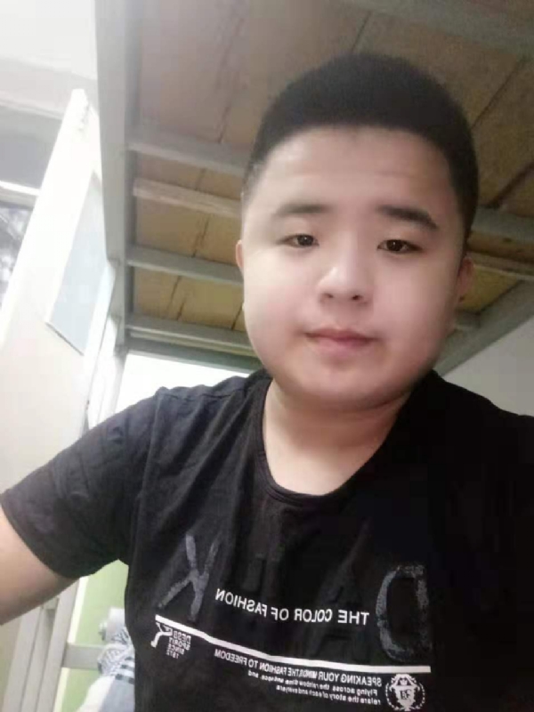 打小就爱淘气的第一张照片--闽清相亲服务中心