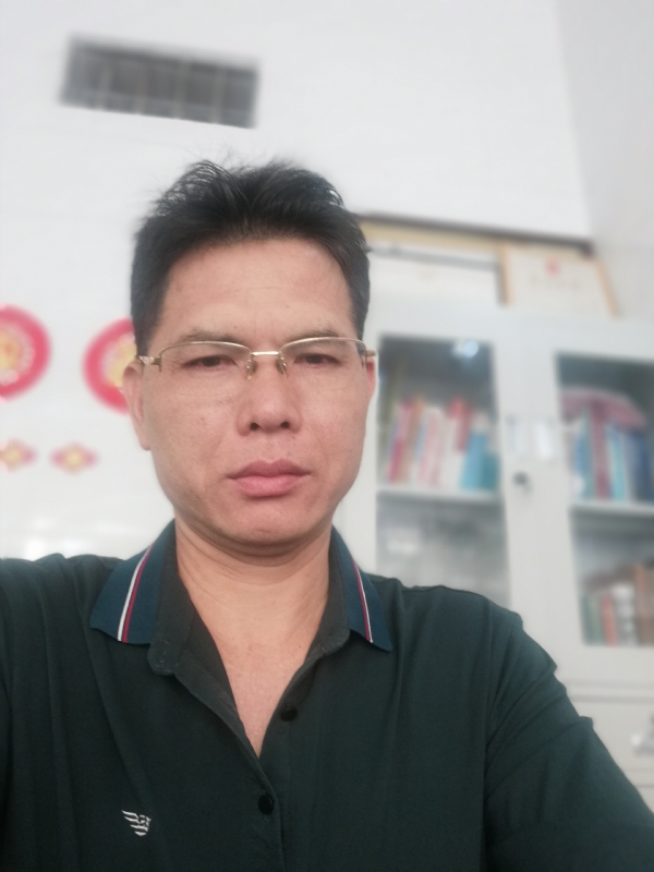 后视镜的第一张照片--闽清相亲服务中心
