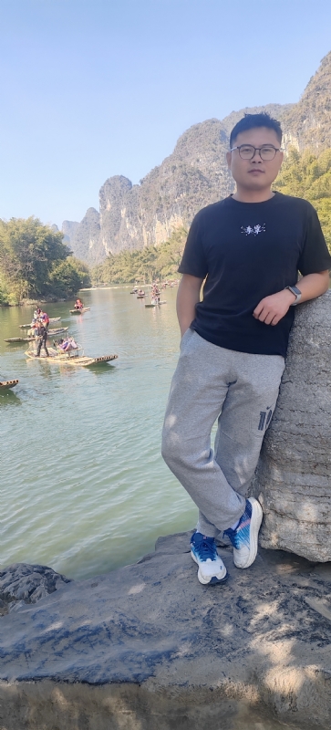 受过伤的狼的第二张照片--闽清相亲服务中心