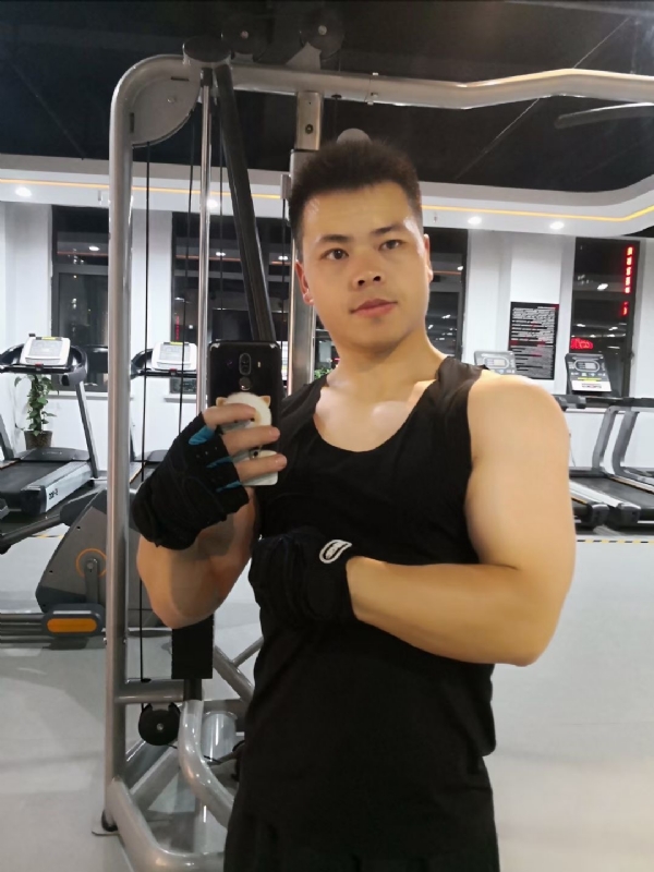 范迪塞尔的第二张照片--闽清相亲服务中心