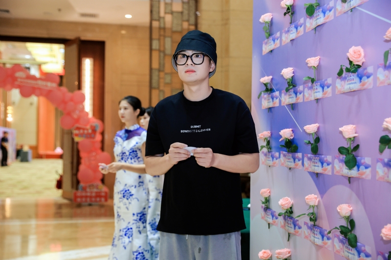 被驯服的象的第一张照片--闽清相亲服务中心